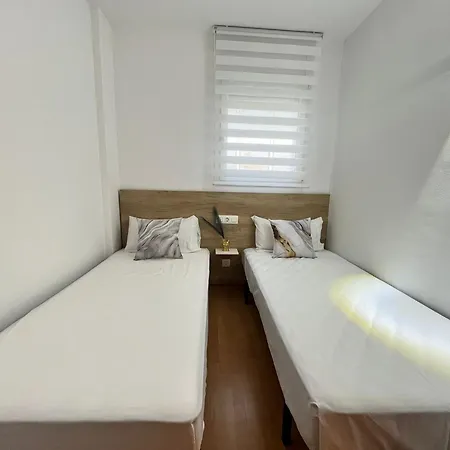 Apartment Con Piscina En